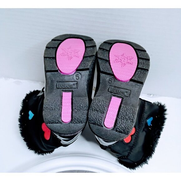 Totes Girls Winter Boots Size 5 Black With Colorful Heart Accents & Faux Fur Lin - Picture 6 of 7
